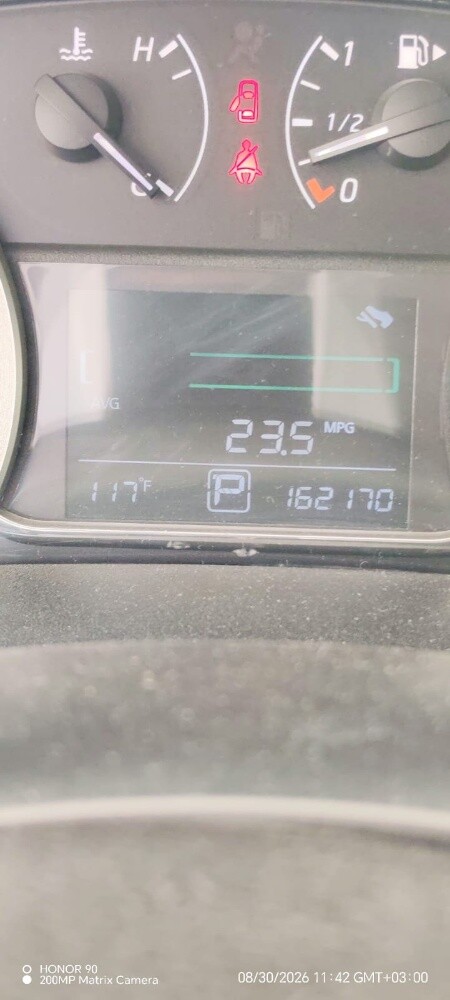 Nissan Sentra full options. - 5