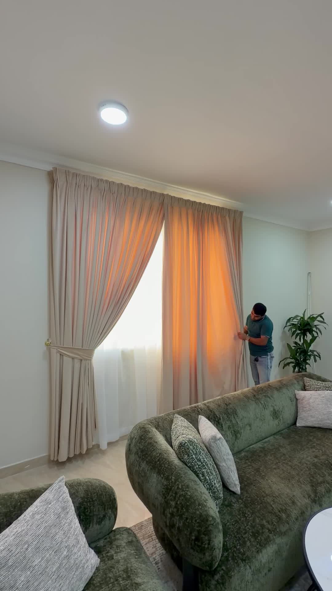 Wellcome to Sofa curtains shop. We' - 1