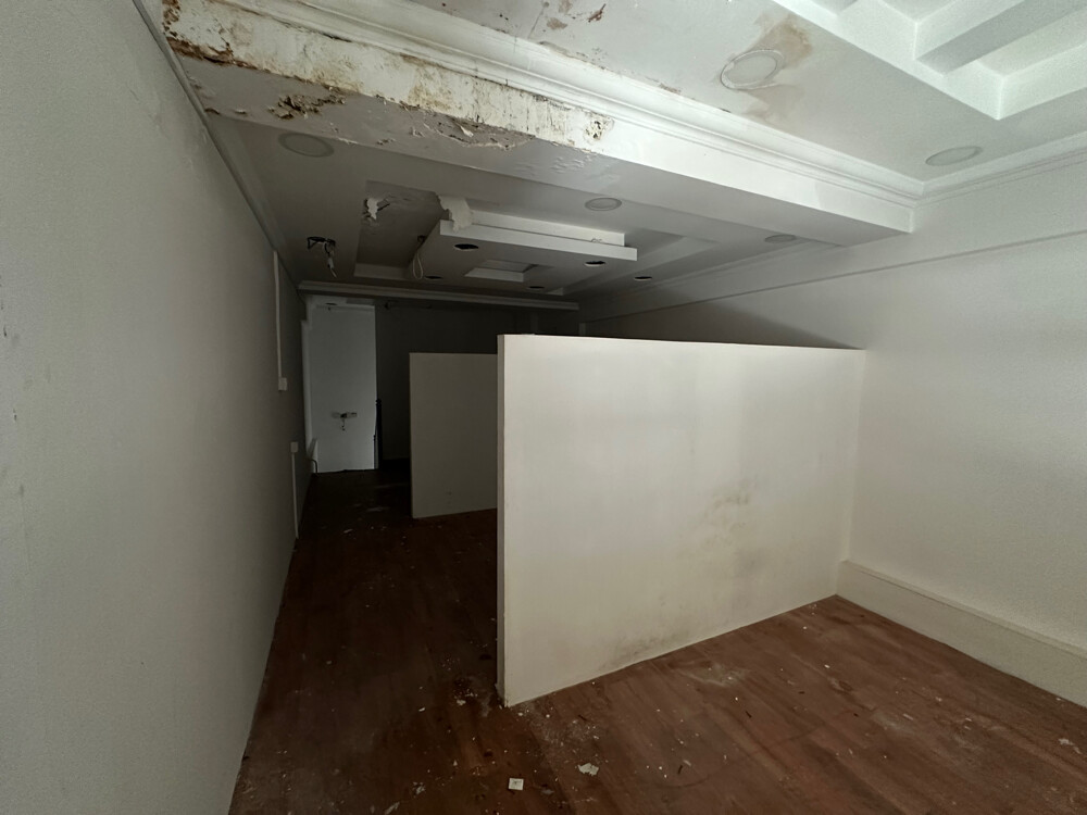 spacious shop at salwa road - 8