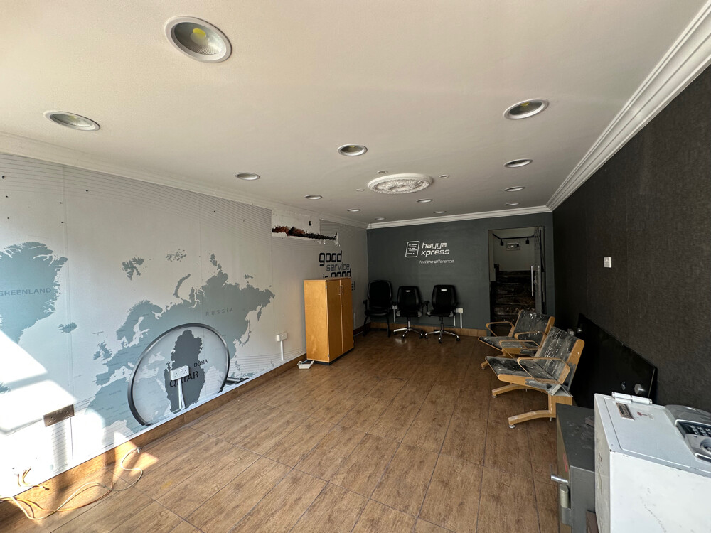 spacious shop at salwa road - 1