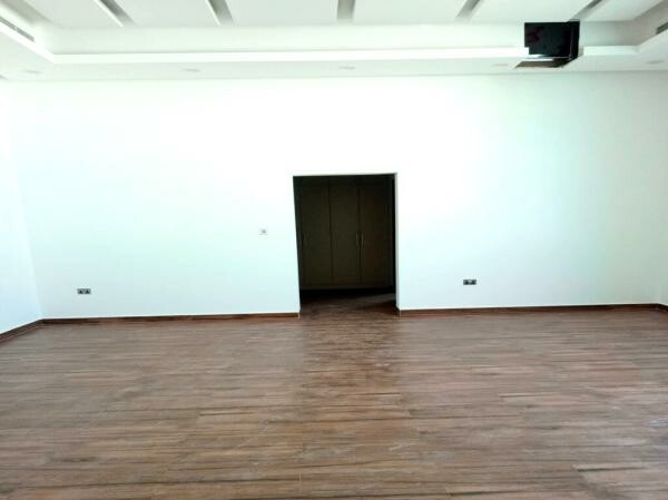 GRAND 8BR FAMILY VILLA+LIFT - 3