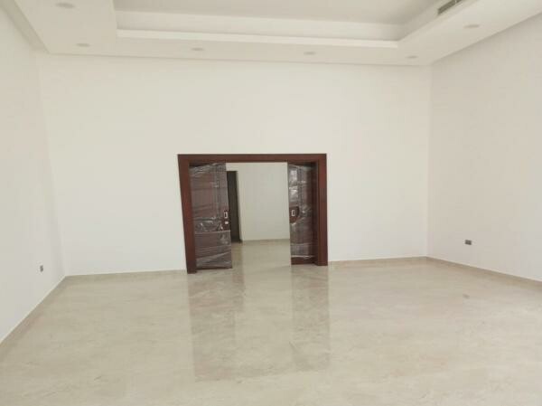 GRAND 8BR FAMILY VILLA+LIFT - 4