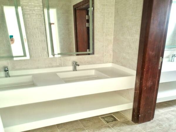 GRAND 8BR FAMILY VILLA+LIFT - 13