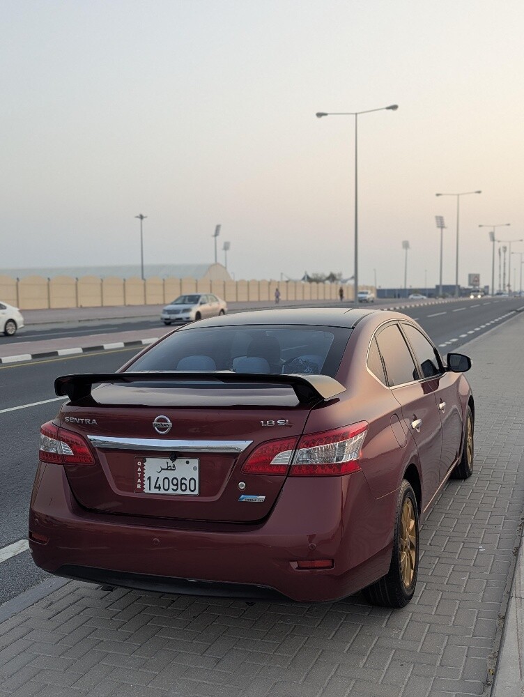 Nissan Sentra - 5