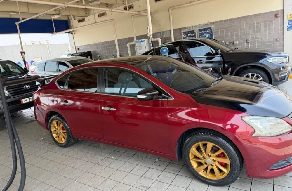Nissan Sentra - 2