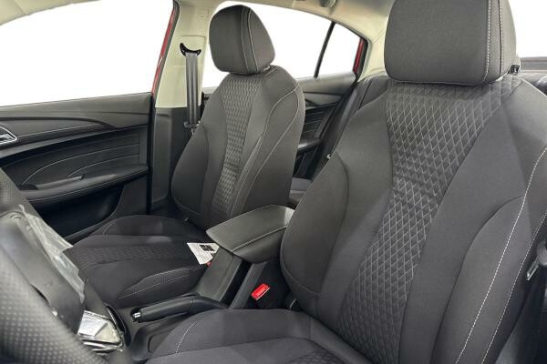 MG 5 1.5L 2024 84,239 KM - 15