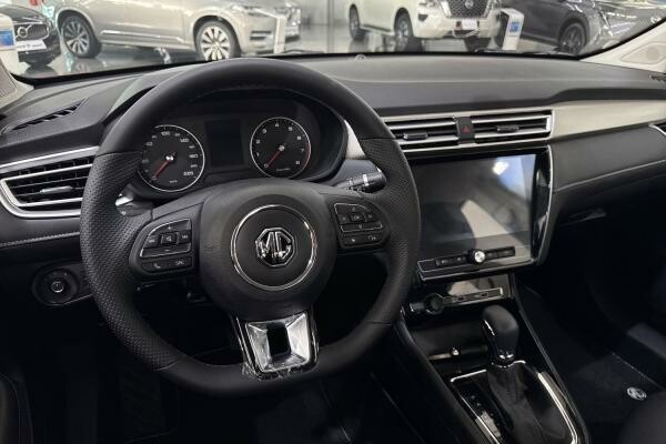 MG 5 1.5L 2024 84,239 KM - 13