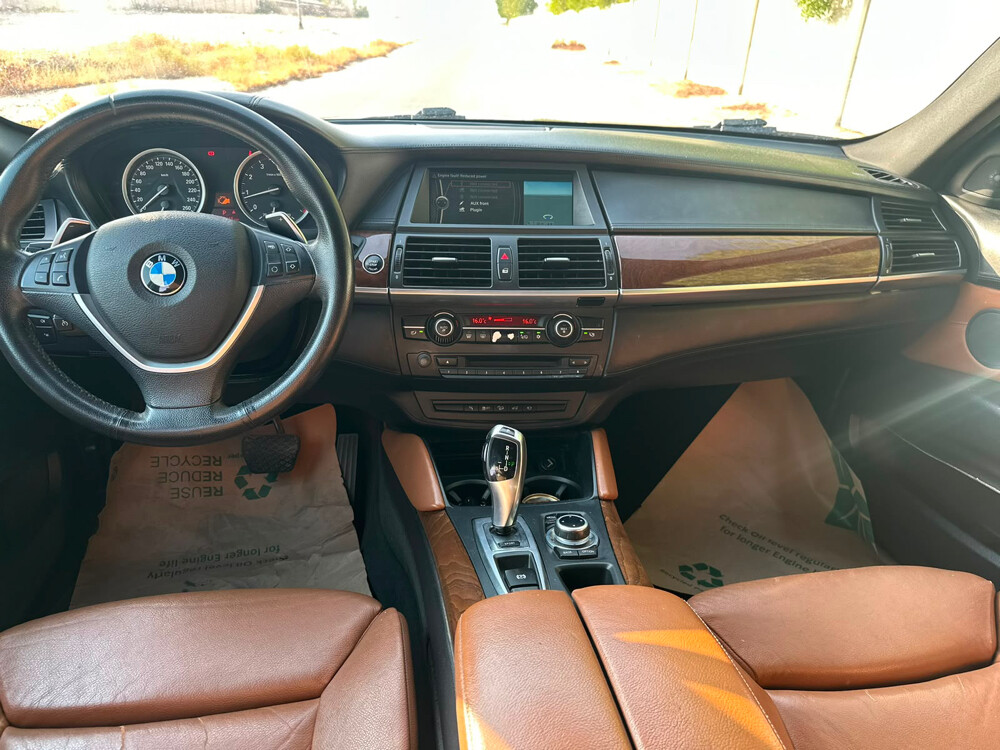 BMW X6 twin turbo v8 - 2