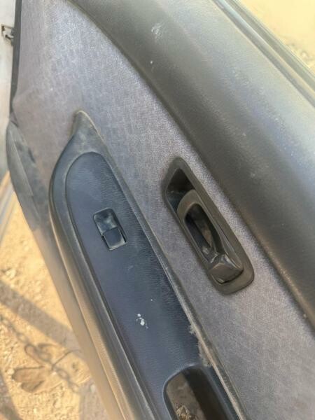 NISSAN SUNNY 1999 - 11