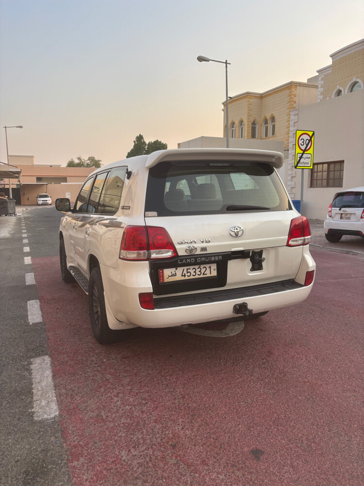 جيكسار ٢٠١١ ٨ سلندر - 2
