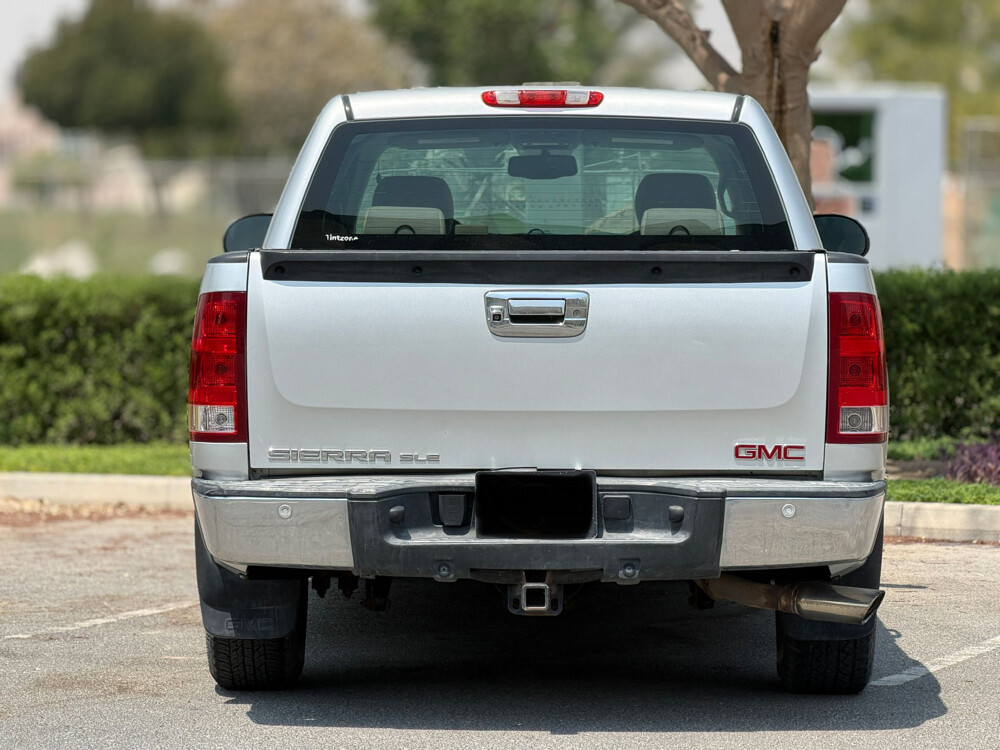 GMC Sierra - 4