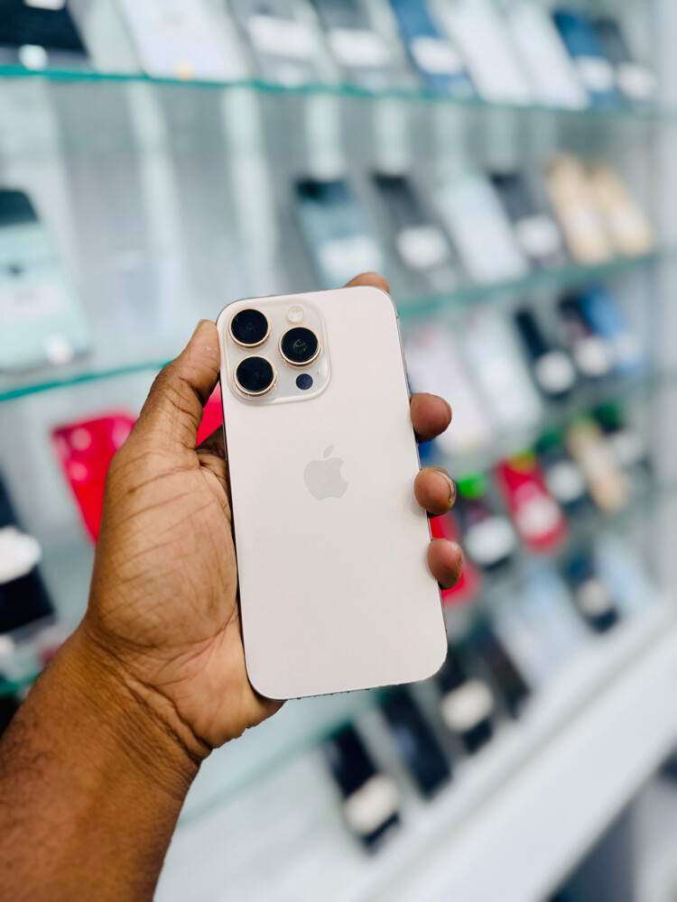IPhone 16 Pro  - 5
