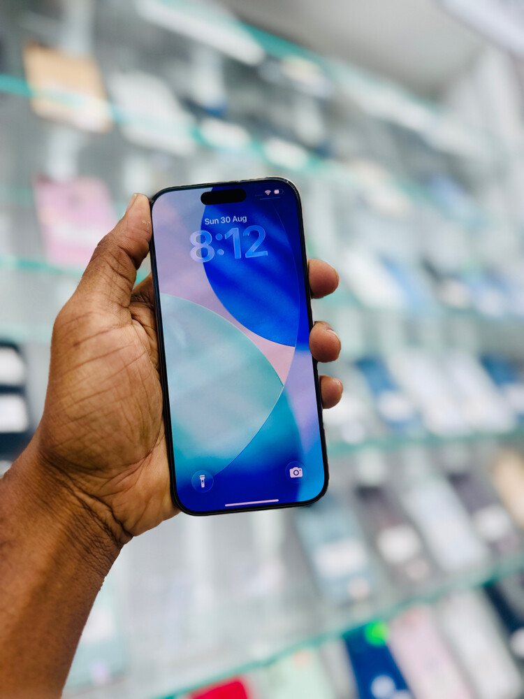 IPhone 16 Pro  - 3