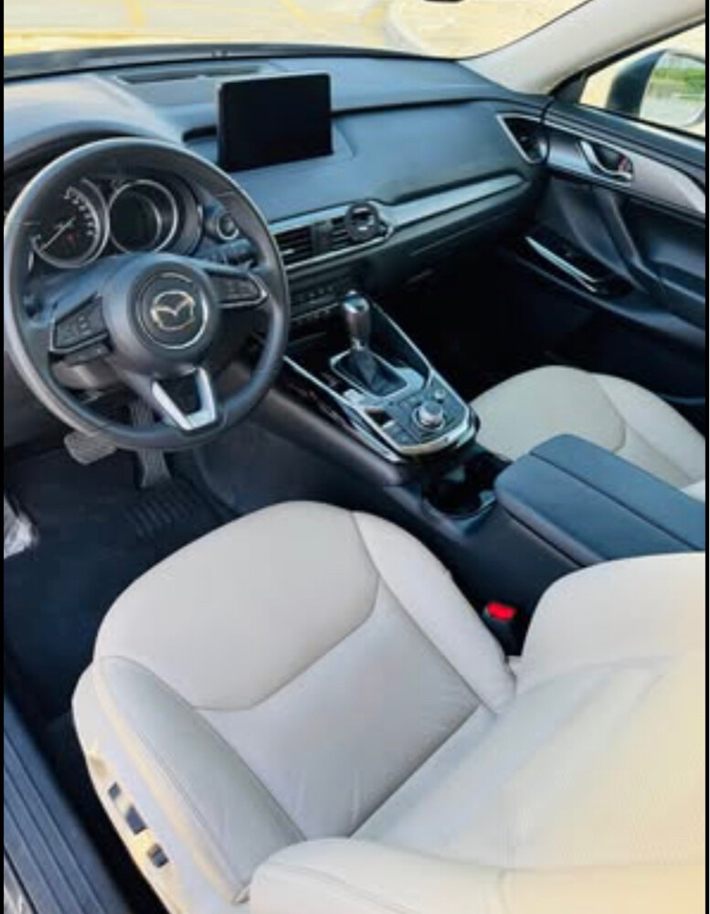 CX9 33000km only!! under warranty  - 6
