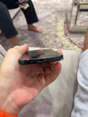 iPhone 15 - 2