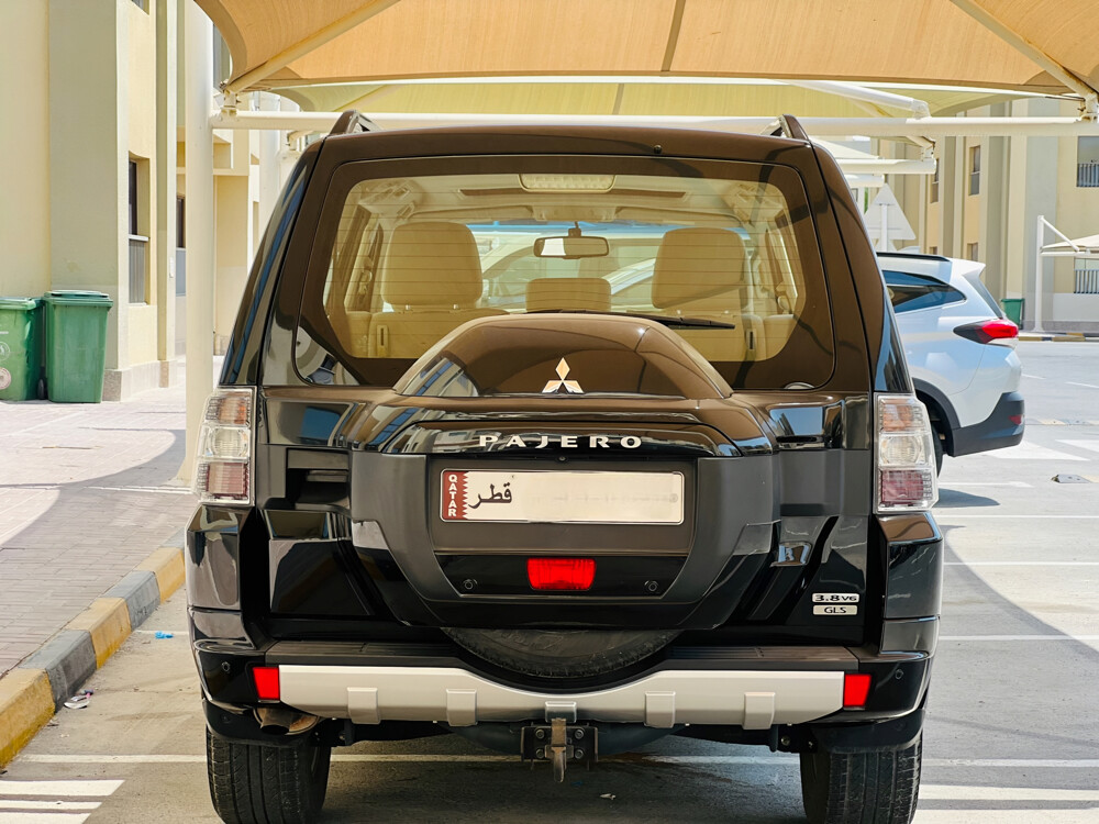 MITSUBISHI PAJERO GLS 2022 - 2