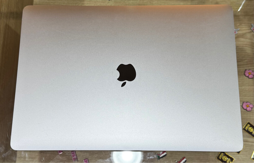 Macbook Pro 2018 | 15” | 16 GB RAM - 4