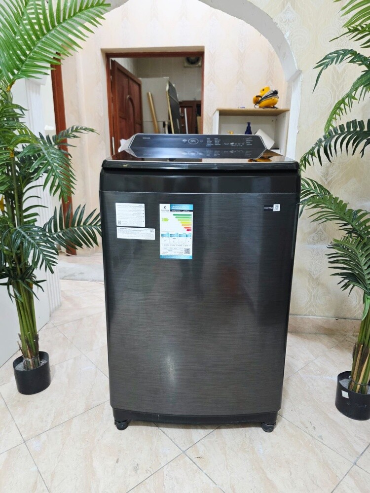 like new SAMSUNG 18 kg - 2