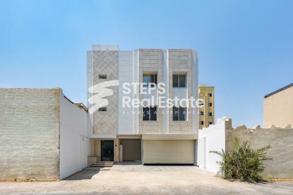Building in Al Najma for Sale - 1