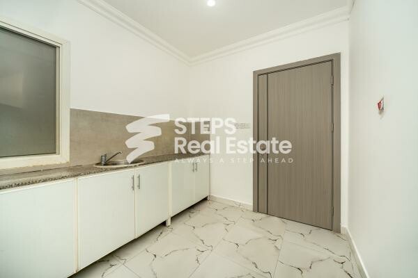 Building in Al Najma for Sale - 8