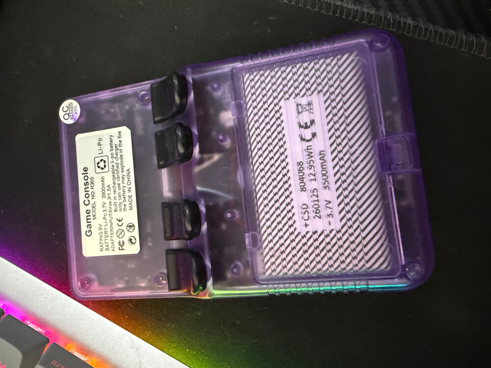 Retro handheld R36S 64 gb - 2