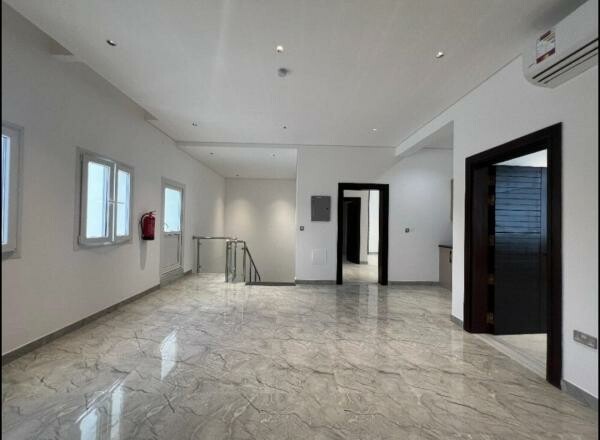 Luxury villa in Al Kheesa - 11
