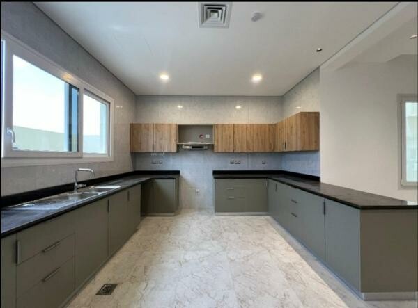 Luxury villa in Al Kheesa - 3