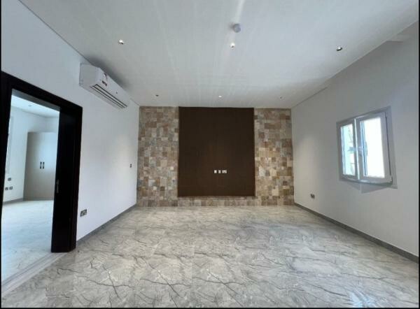 Luxury villa in Al Kheesa - 10