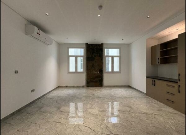 Luxury villa in Al Kheesa - 2