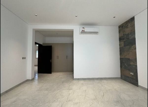 Luxury villa in Al Kheesa - 7