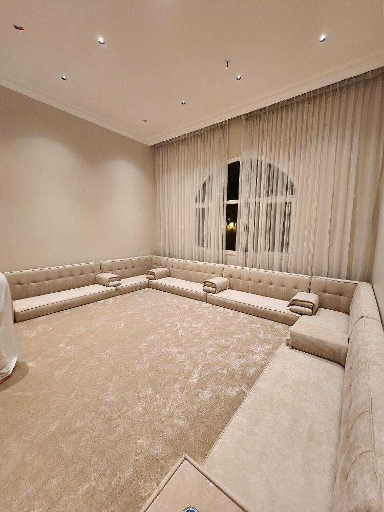 Curtain,sofa,bed and decor - 9