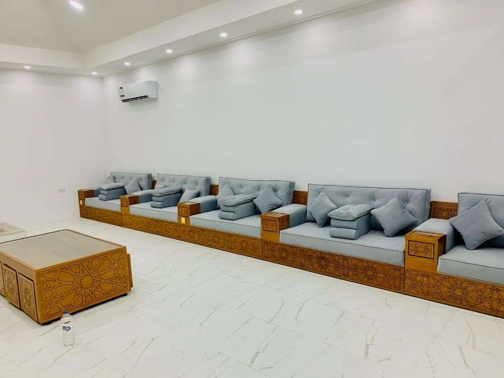 Curtain,sofa,bed and decor - 6