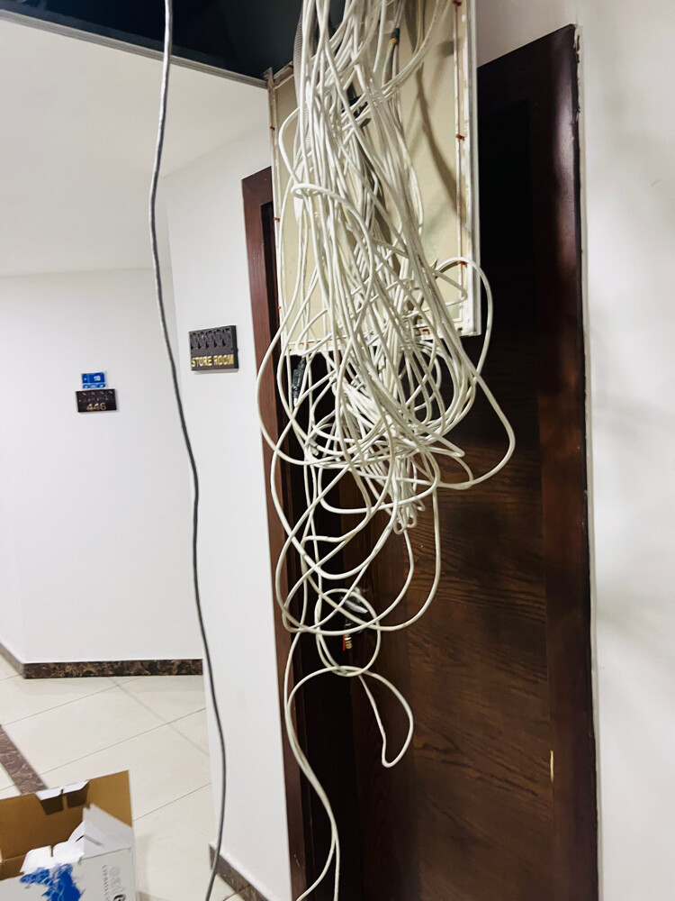 Internet and WiFi technician - 9
