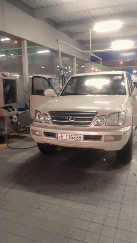 lexus lx470 2004 model - 2
