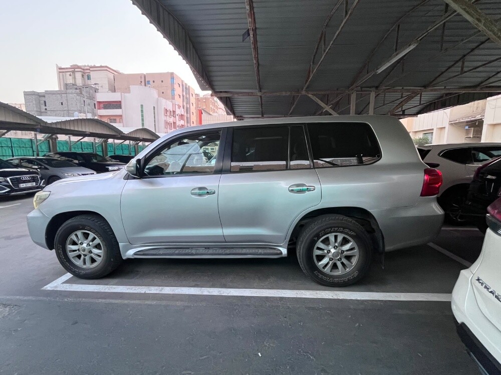 land cruiser for urgent sell - 1