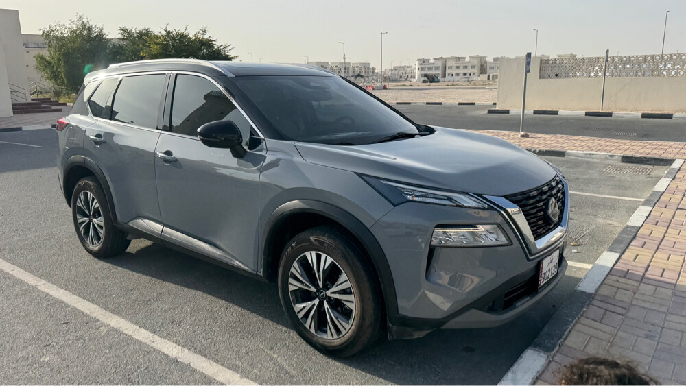 Nissan XTRAIL SV  like new  - 4