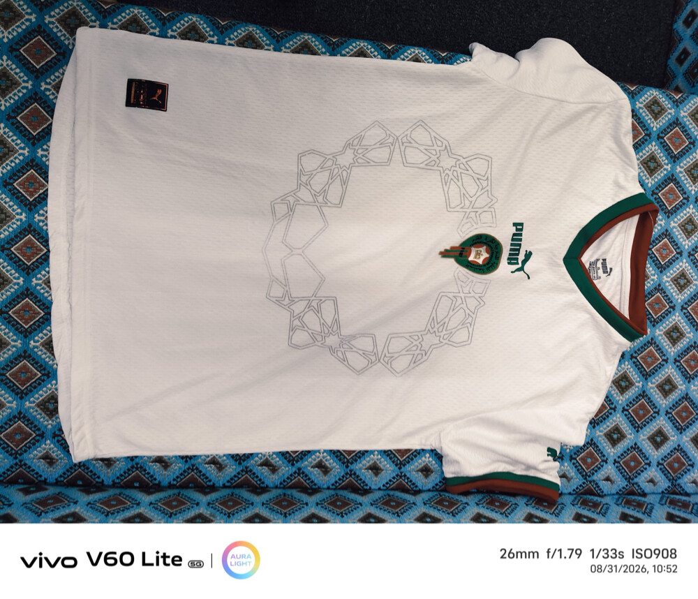 shirt + pants new brand different  - 16