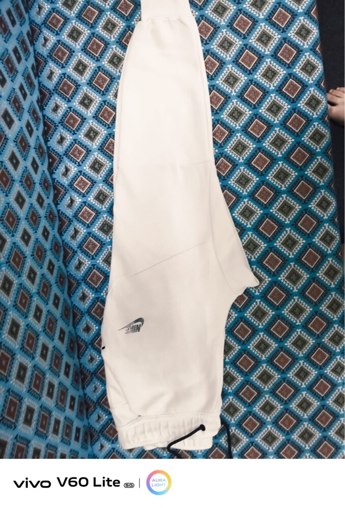 shirt + pants new brand different  - 3