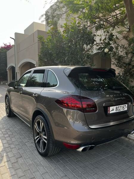 Porsche Cayenne Turbo 2012 - 1