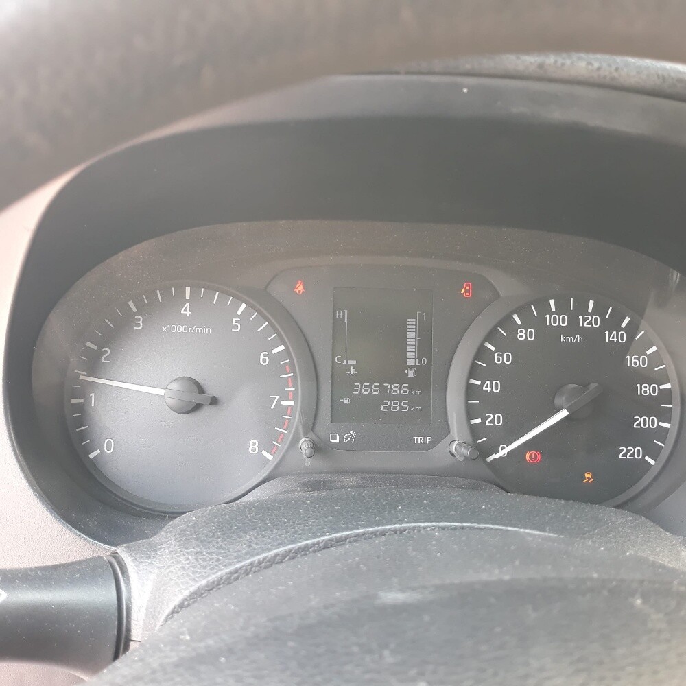 للبيع نيسان نافرا بيك اب - 6