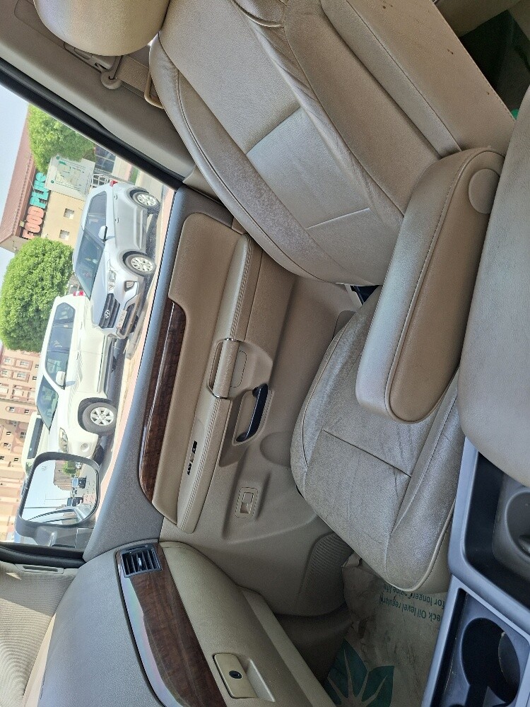 Armada Excellent Condition - 9