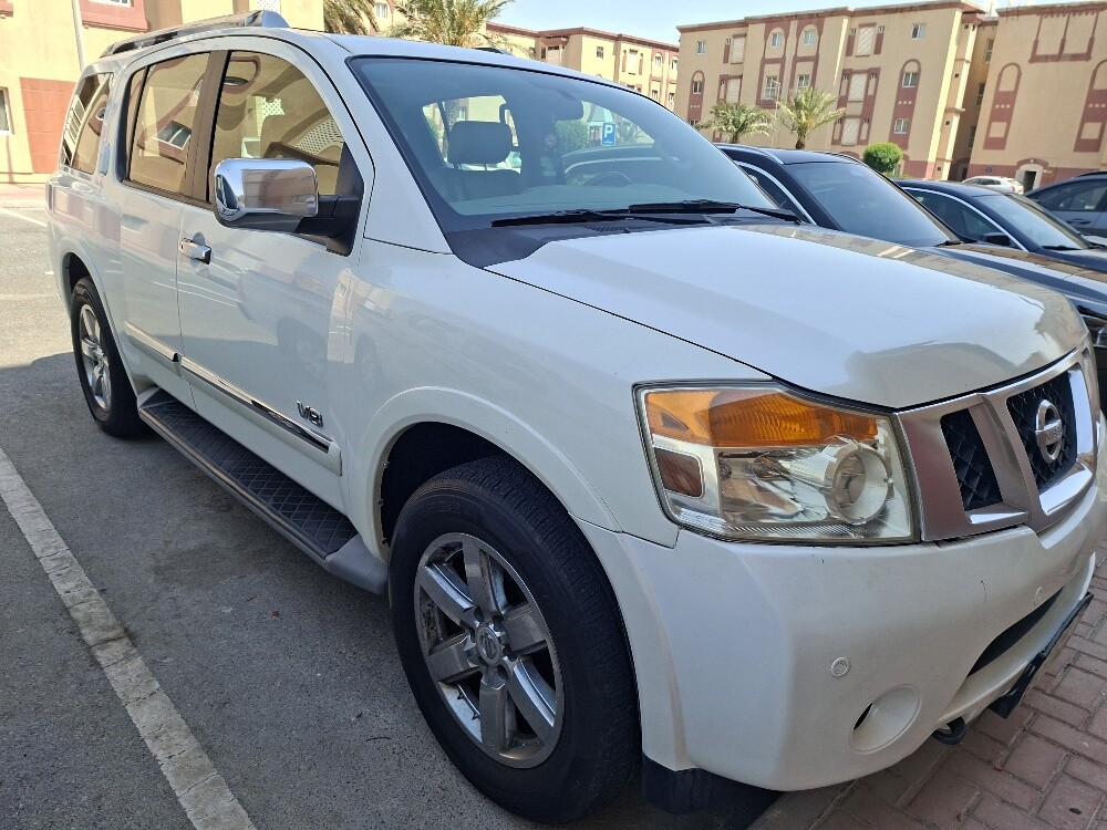 Armada Excellent Condition - 3