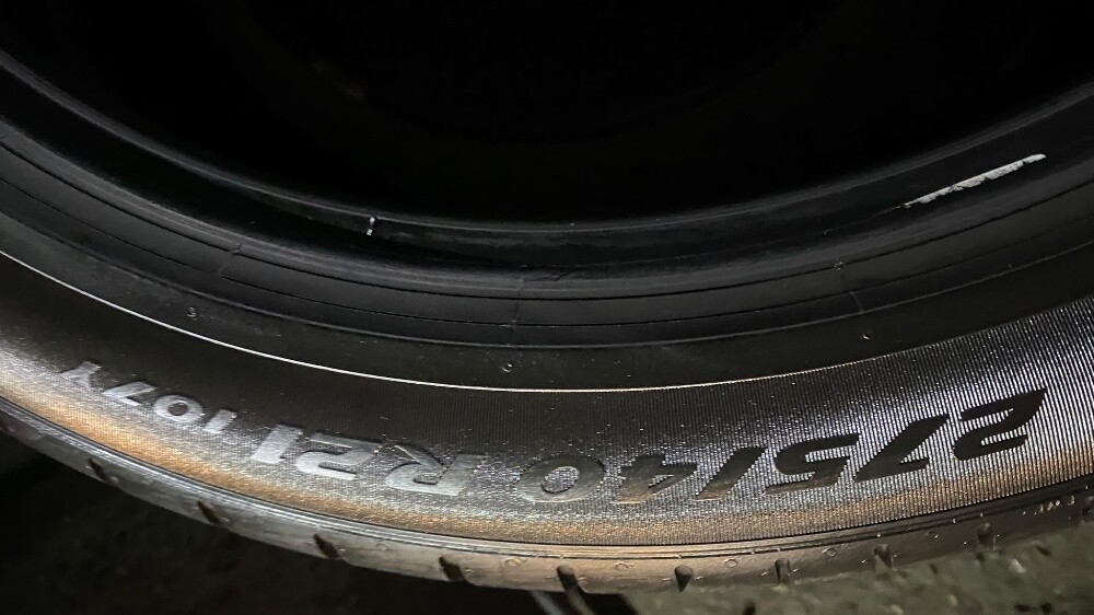 front 275/40/21. back 315/35/21 - 7