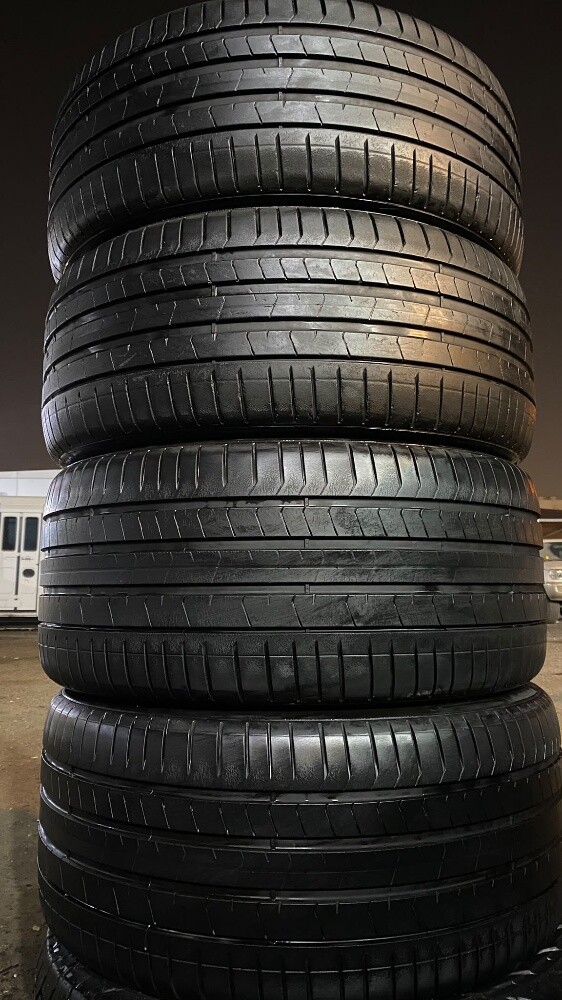 front 275/40/21. back 315/35/21 - 2