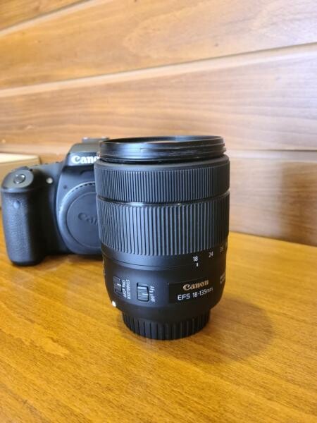 Canon 80D camera + 18-135 lens - 10
