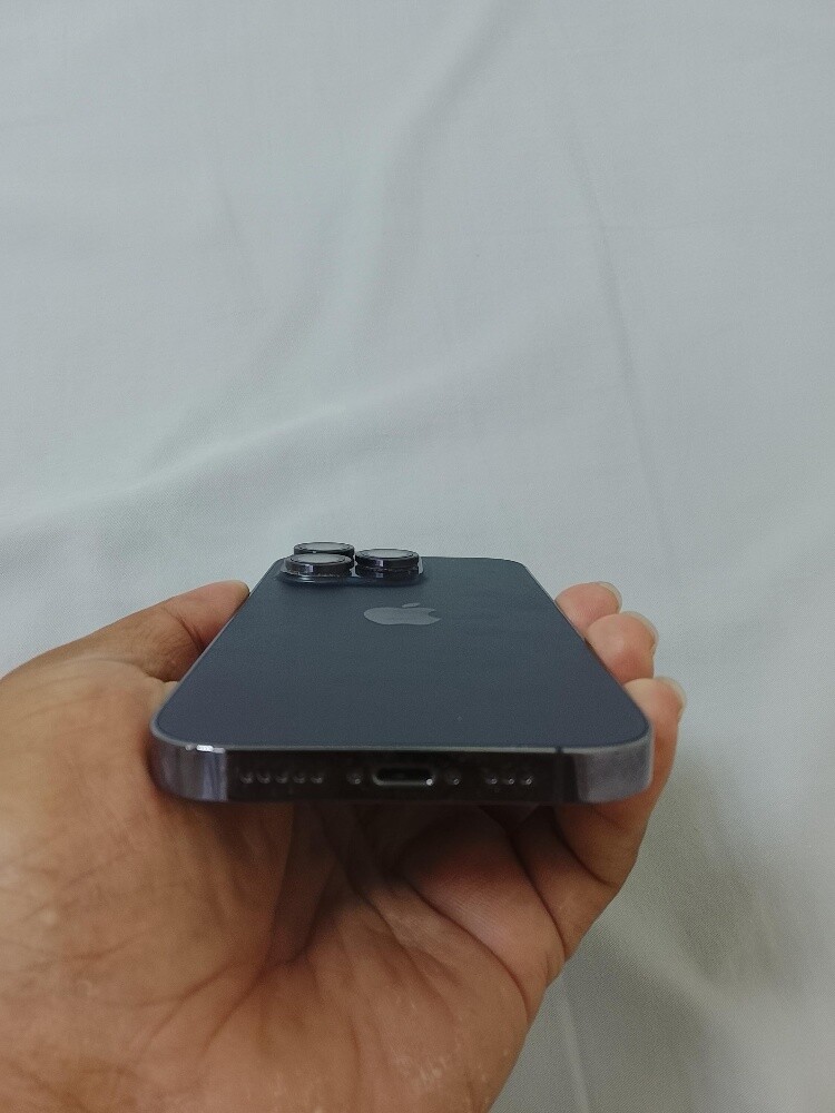 I phone 14 pro 256gb - 8
