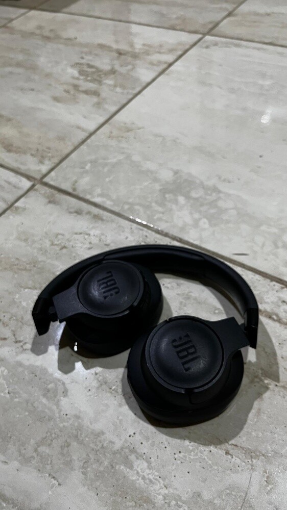 JBL Tune 770NC ANC-Excellent Condit - 1