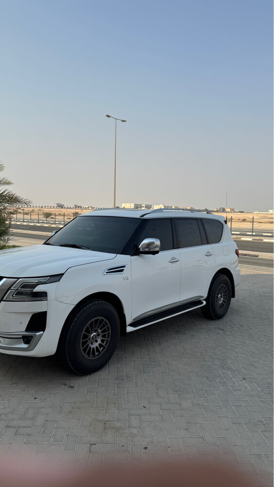 نيسان - 2