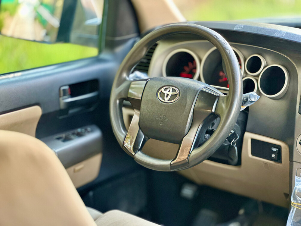 Toyota Sequoia 2015 4X4 - 11