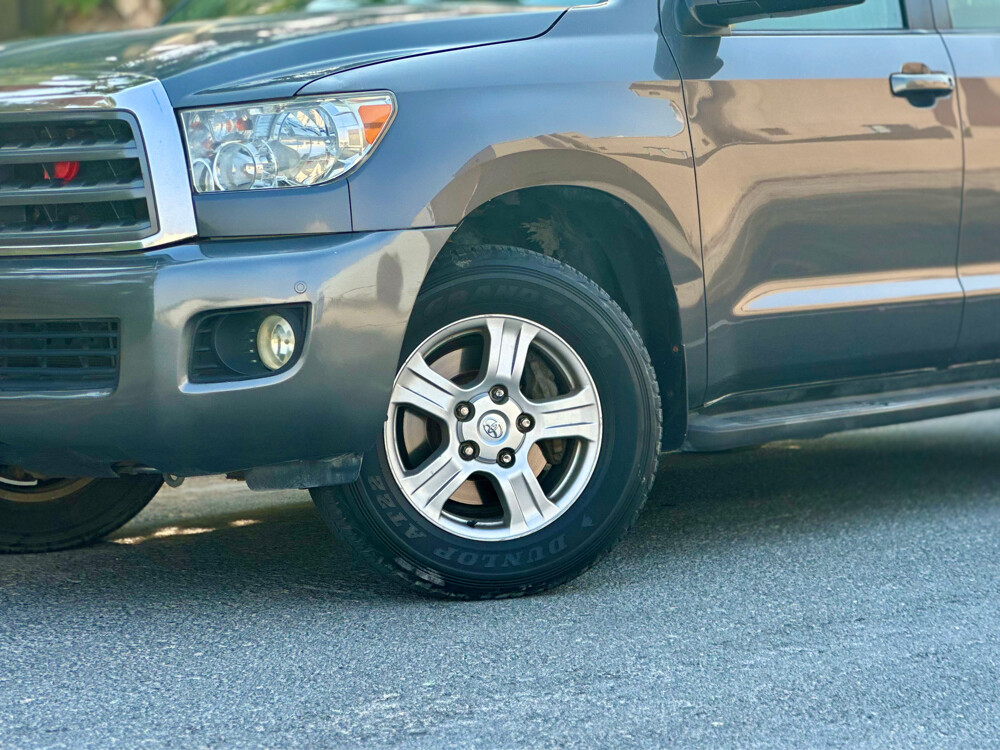 Toyota Sequoia 2015 4X4 - 8